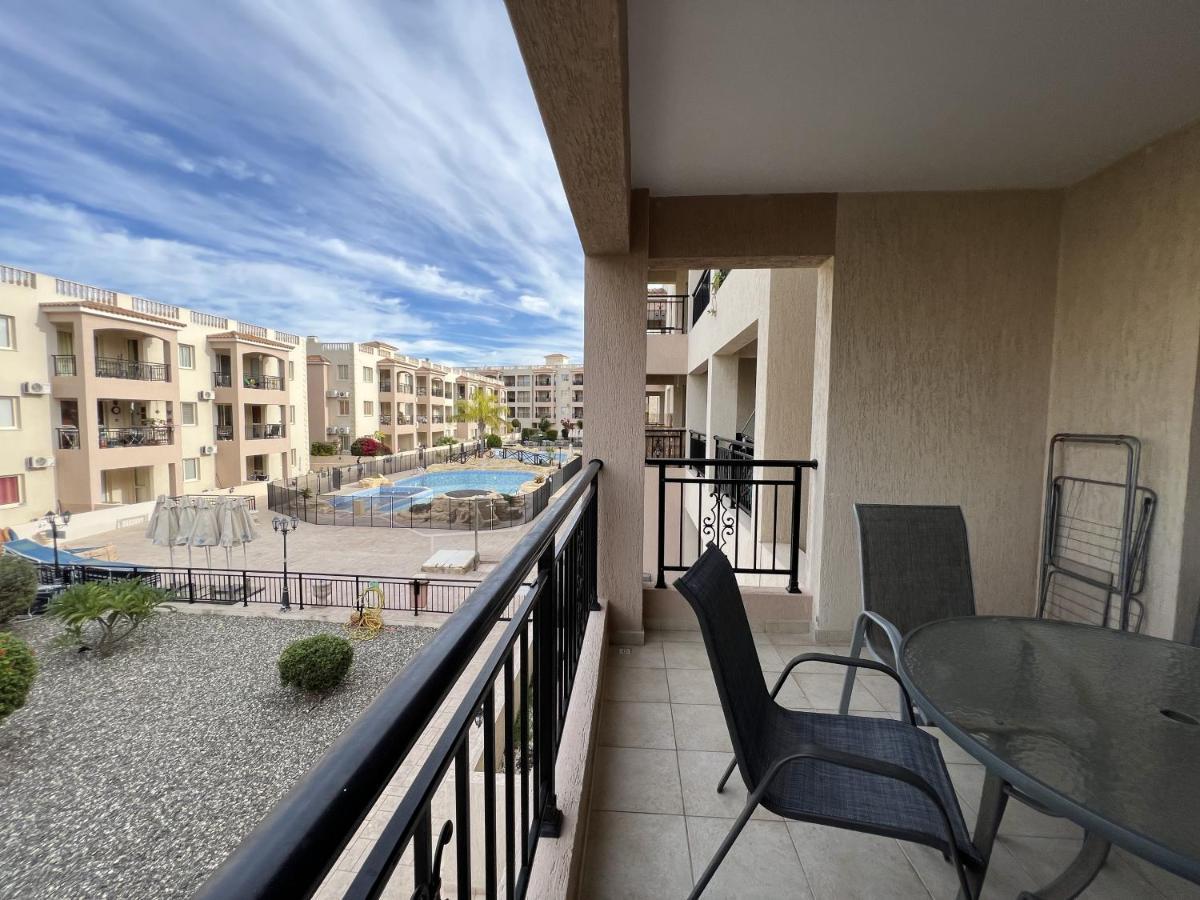 Royal-Seacrest Paphos-Center Vip Apartamento Exterior foto