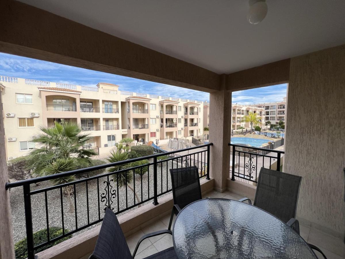 Royal-Seacrest Paphos-Center Vip Apartamento Exterior foto