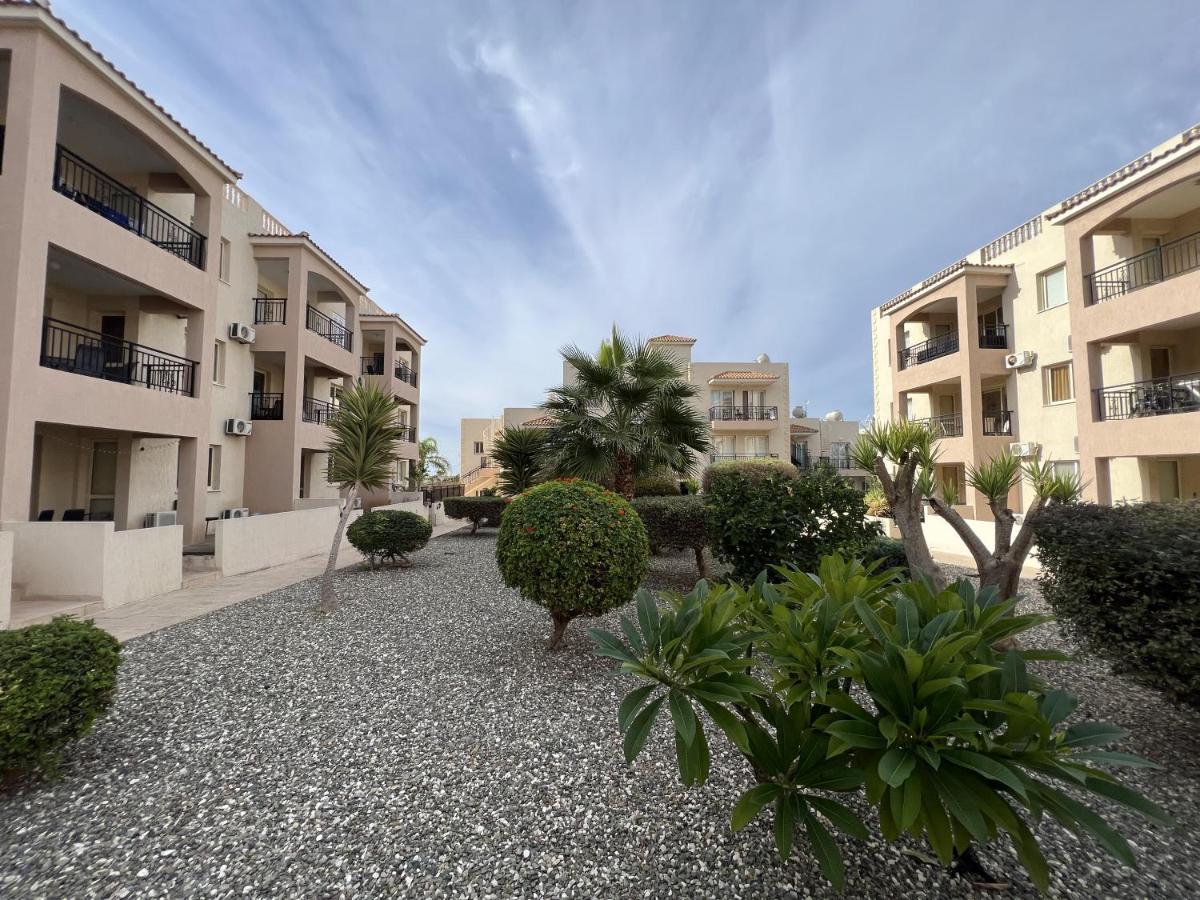 Royal-Seacrest Paphos-Center Vip Apartamento Exterior foto