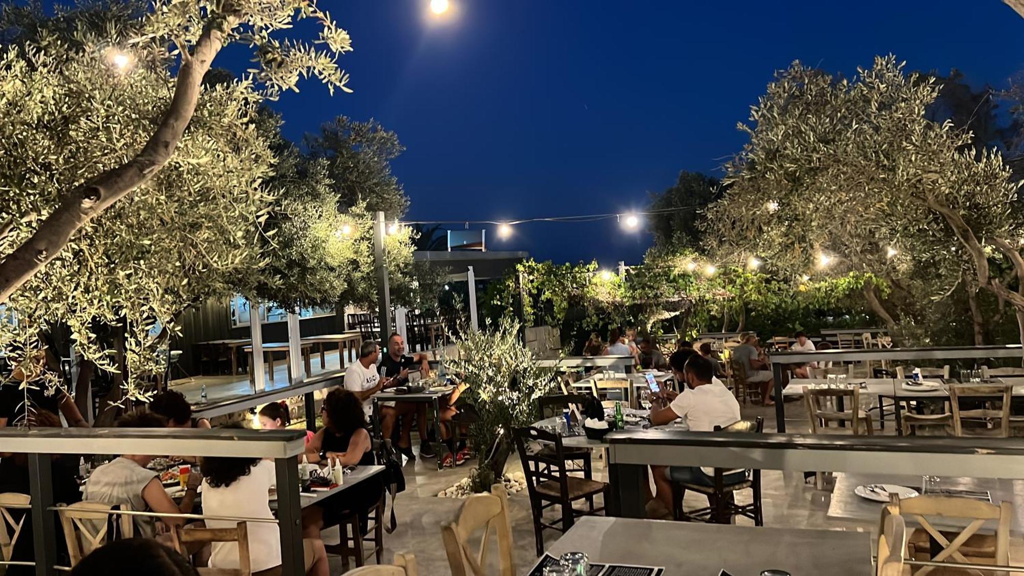 Royal-Seacrest Paphos-Center Vip Apartamento Exterior foto
